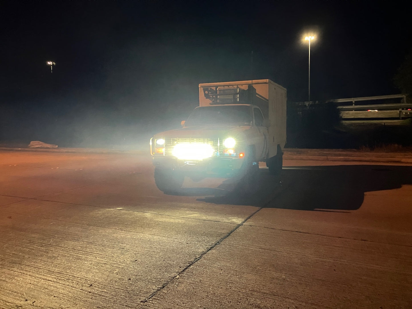 GM Truck ( '81-'87 ('91)) - Light Mount (Behind Grill)
